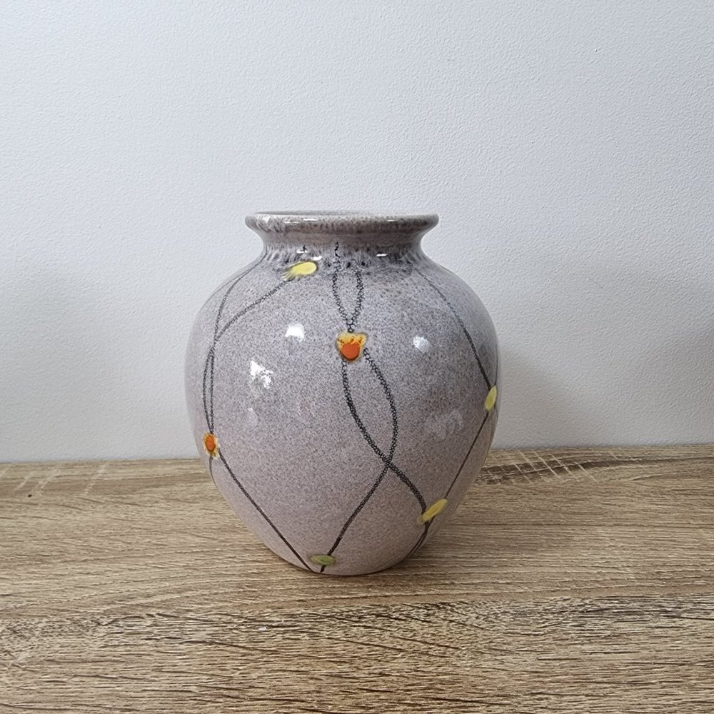 Vintage 1980s Purple Ultra Violet Vase West German 14 cm H - Picture 5 of 10